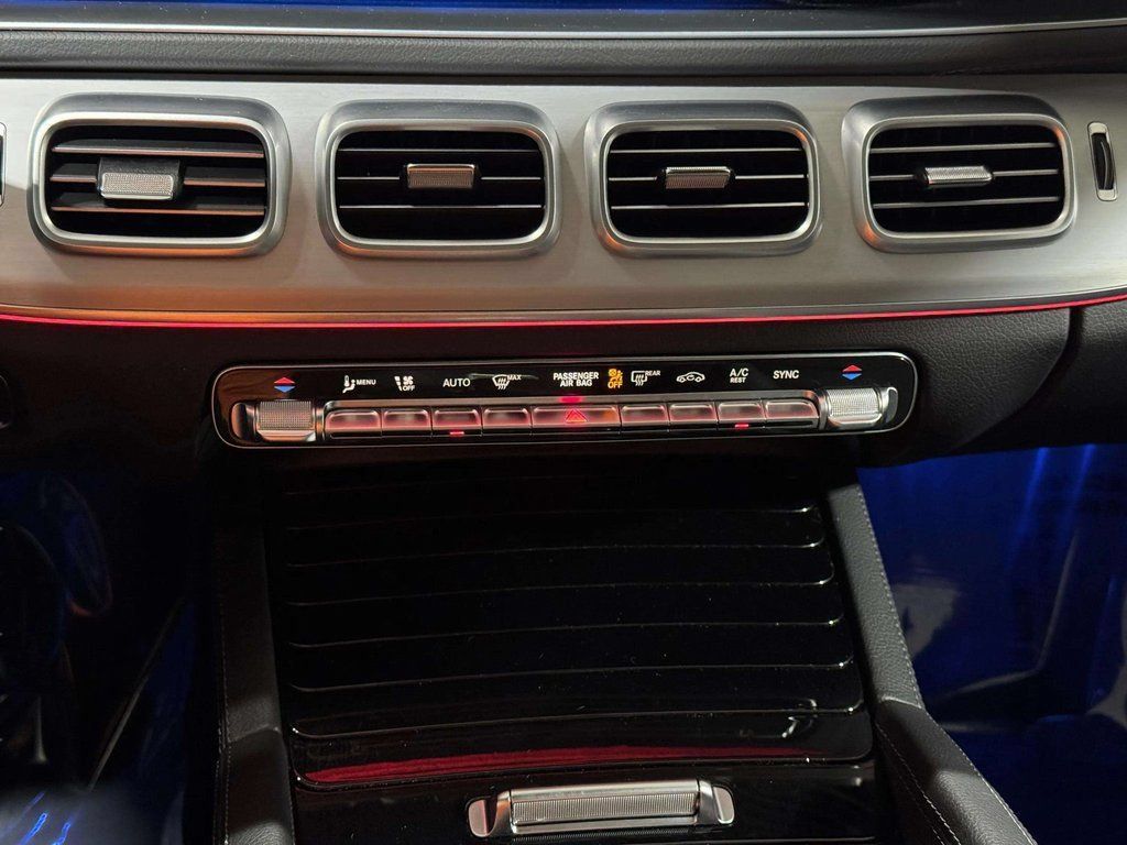 Used 2025 Mercedes-Benz GLS 450 4MATIC image 7