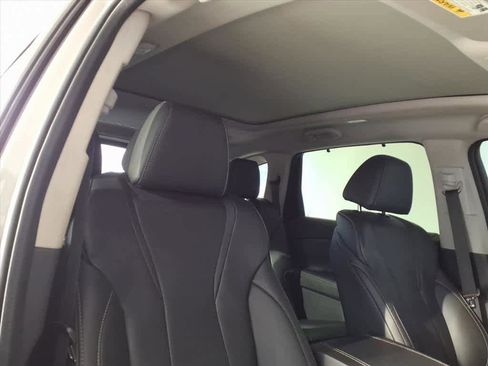 Used 2024 Acura MDX SH-AWD w/ Technology Package image 24