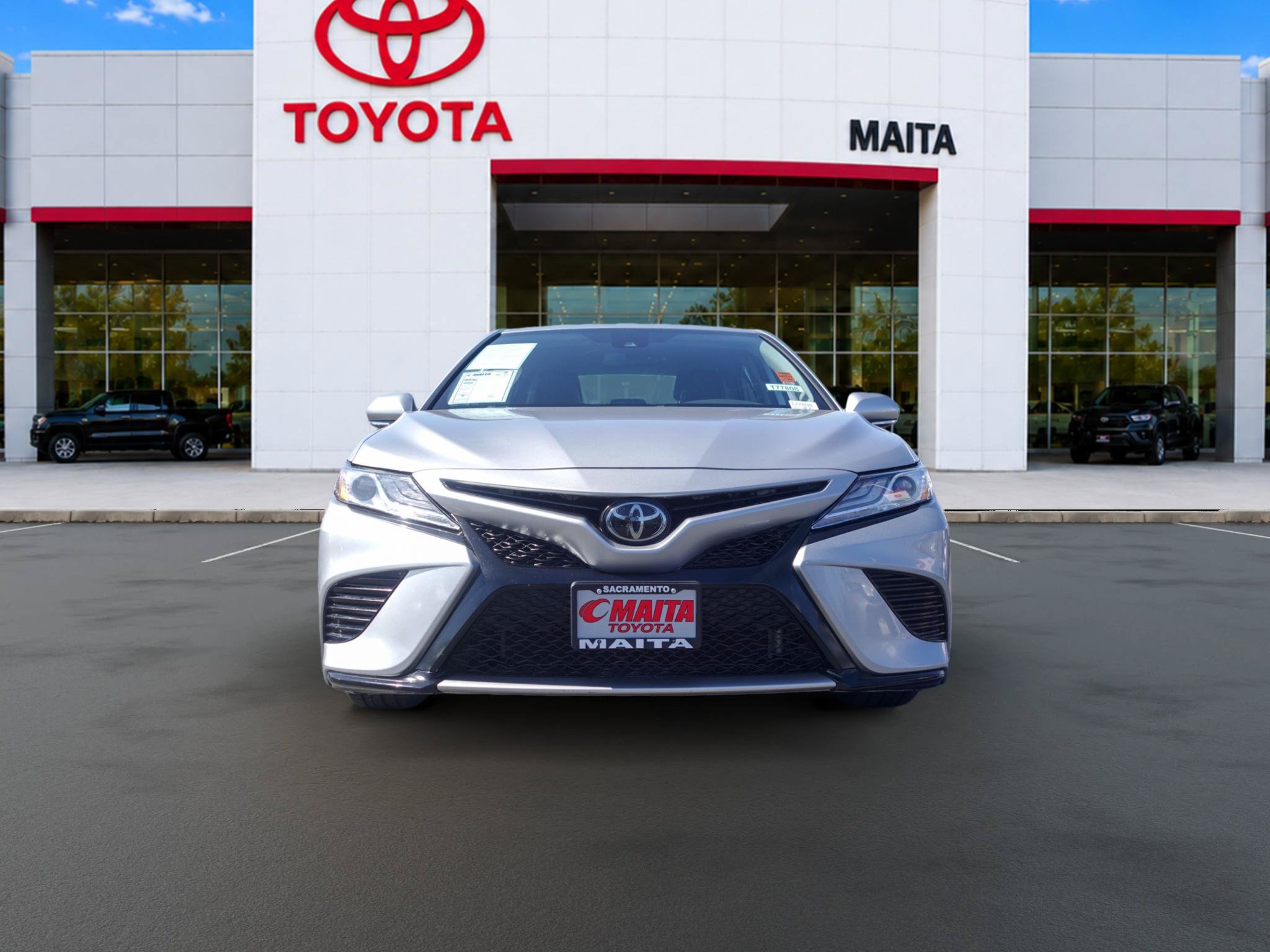 Used 2020 Toyota Camry XSE FWD image 8
