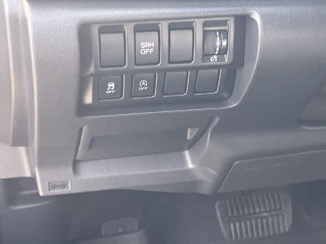 Used 2023 Subaru Forester AWD/4WD image 28