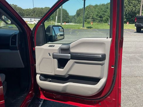 Used 2019 Ford F150 XLT w/ Equipment Group 302A Luxury AWD/4WD image 20