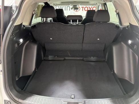 Used 2025 Honda CR-V EX image 17