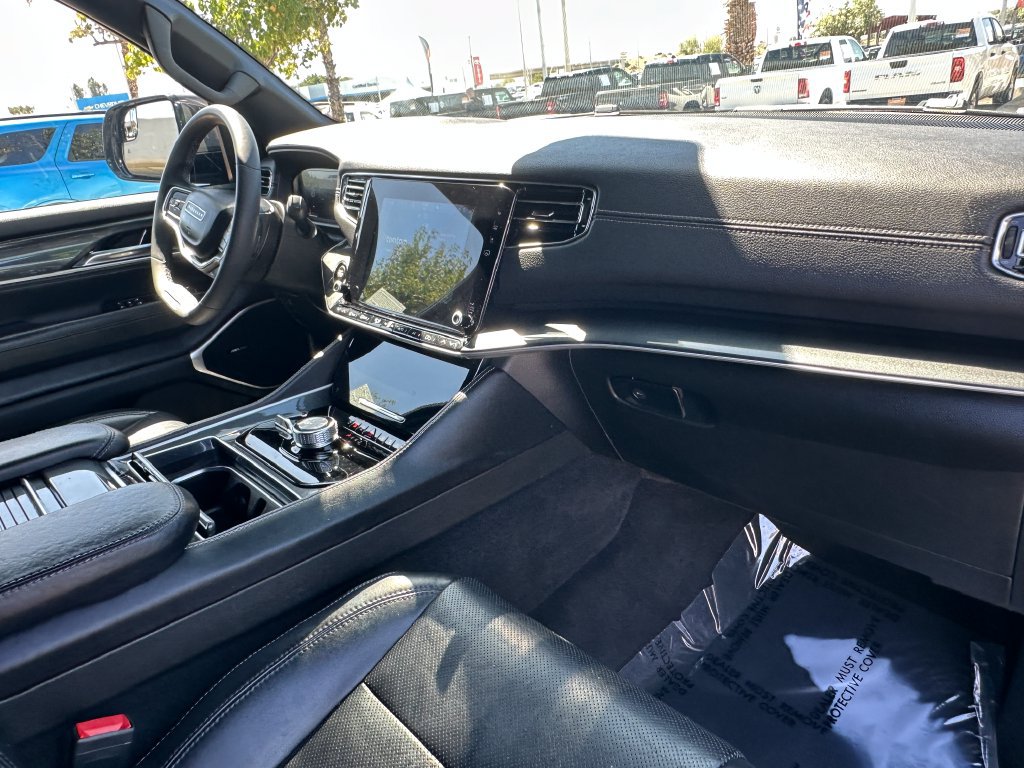 Certified 2022 Jeep Wagoneer Series I w/ Convenience Group I AWD/4WD image 19