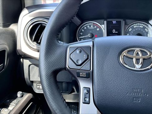 Used 2023 Toyota Tacoma SR5 AWD/4WD image 23