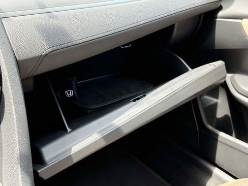 Used 2018 Honda Civic EX image 45