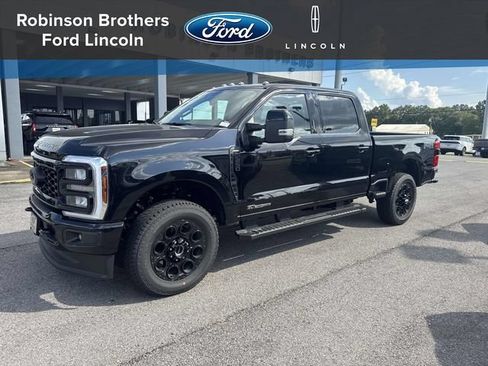 New 2026 Ford F250 Lariat w/ Black Appearance Package AWD/4WD image 1
