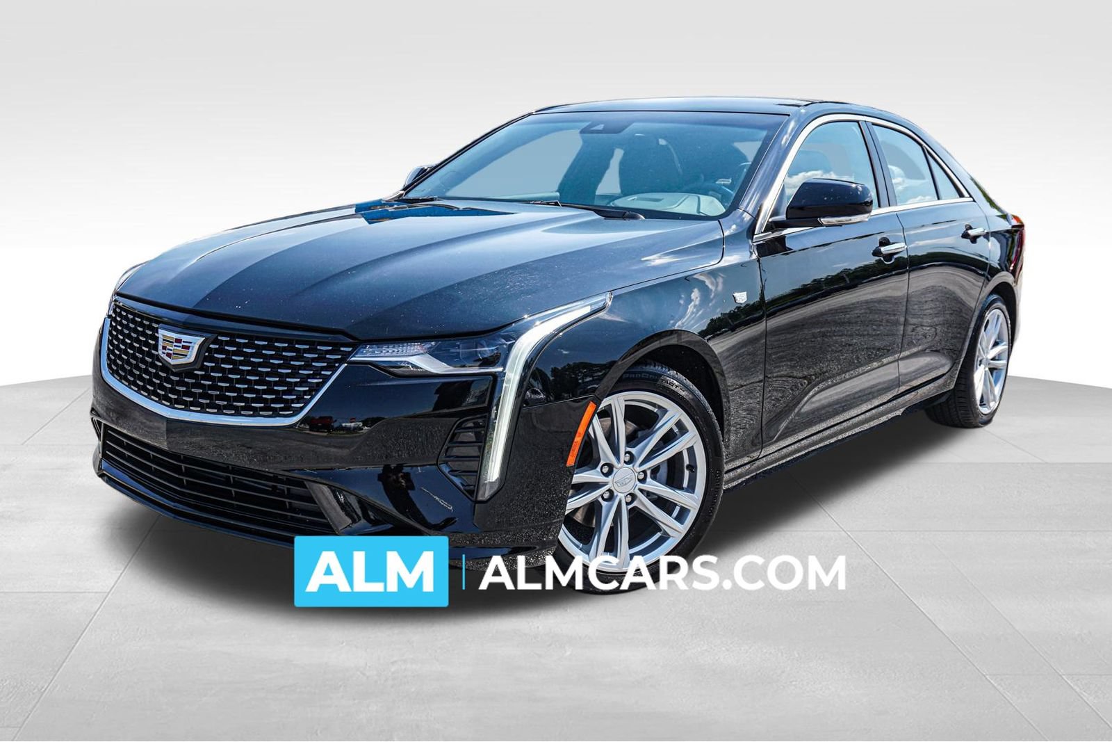 Used 2026 Cadillac CT4 Luxury RWD image 1