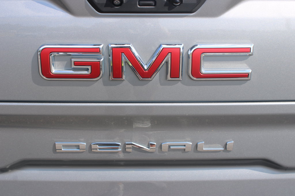 Used 2023 GMC Sierra 1500 Denali AWD/4WD image 14