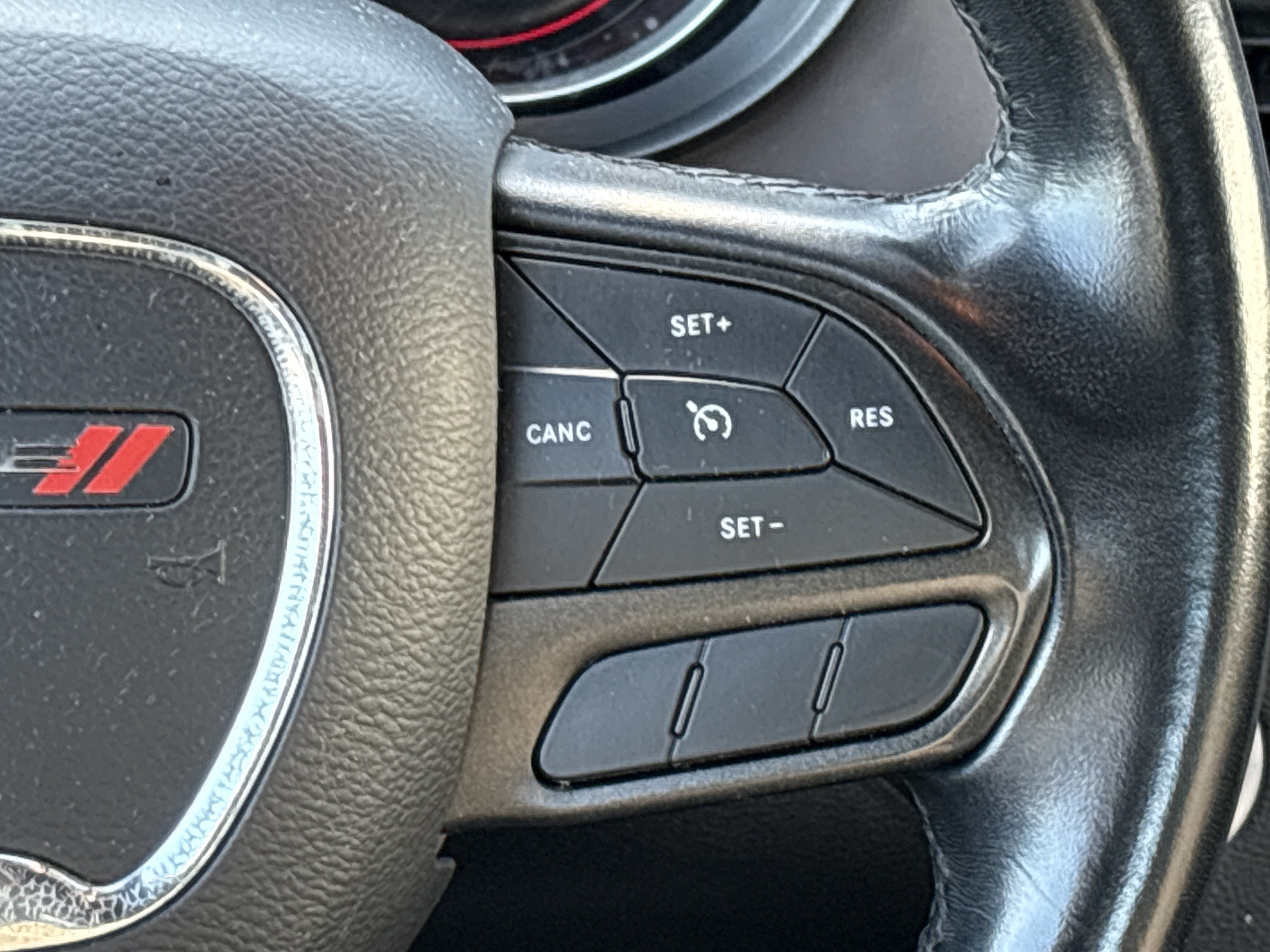 Used 2022 Dodge Charger SXT RWD image 23