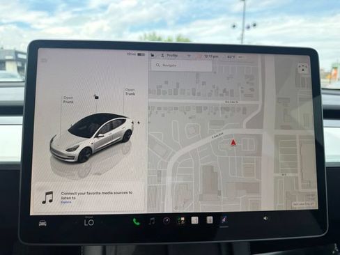 Used 2022 Tesla Model 3 Long Range AWD/4WD image 24