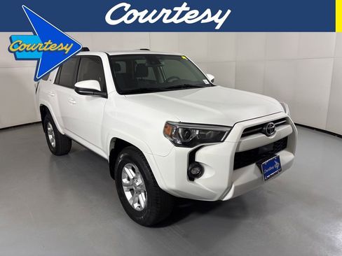 Used 2024 Toyota 4Runner SR5 image 1