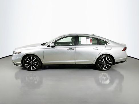 Used 2024 Honda Accord Touring image 5