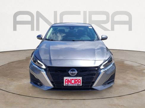 Used 2023 Nissan Altima 2.5 SV FWD image 6
