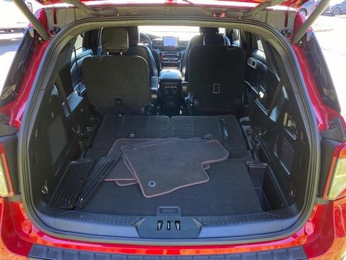 Used 2023 Ford Explorer ST-Line w/ Class IV Trailer Tow Package image 30