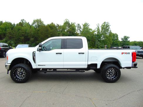 Used 2025 Ford F250 XLT AWD/4WD image 25