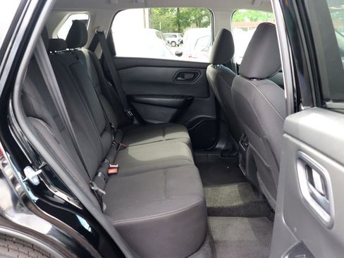 Used 2024 Nissan Rogue S AWD/4WD image 13
