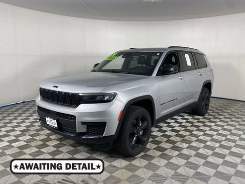 Used 2024 Jeep Grand Cherokee L Altitude AWD/4WD image 1