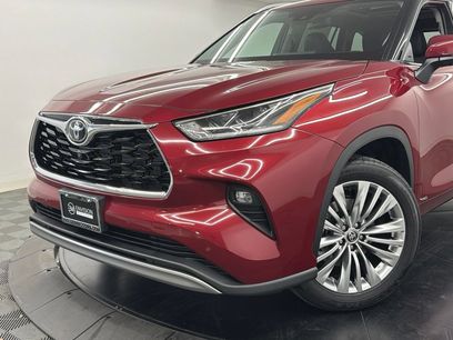 New 2026 Toyota Highlander Platinum