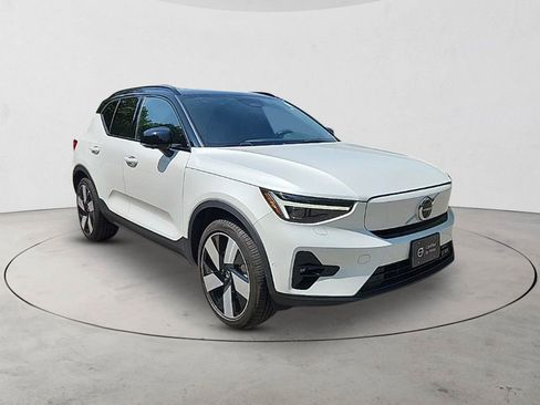 Certified 2024 Volvo XC40 Recharge Ultimate AWD/4WD image 7