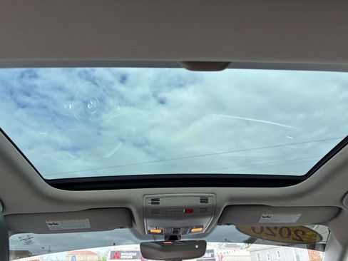 Used 2020 Volkswagen Jetta R-Line image 10