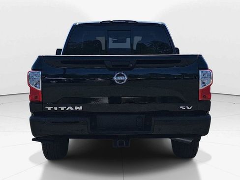 Used 2024 Nissan Titan SV w/ SV Convenience Package RWD image 6