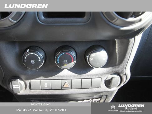 Used 2018 Jeep Wrangler Unlimited Sport AWD/4WD image 5