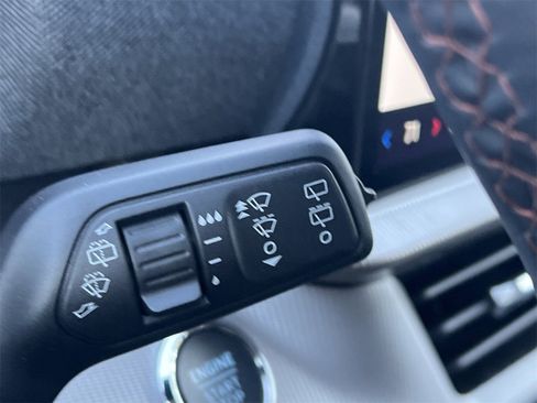 New 2025 Ford Explorer Active w/ Active Comfort Package image 12