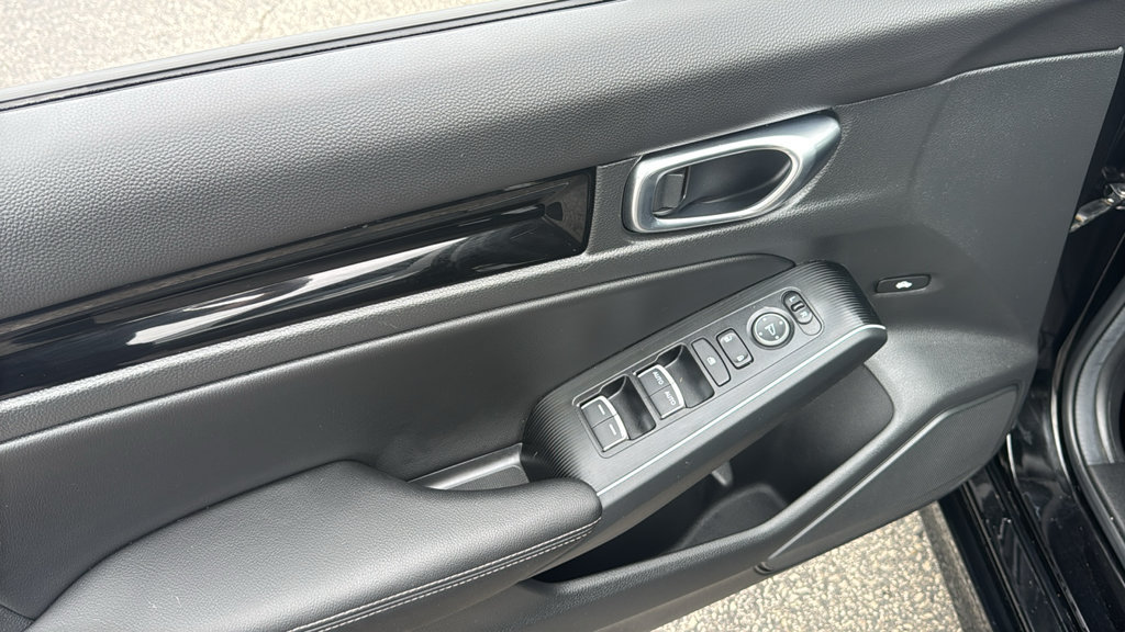 Used 2025 Honda Civic Sport Touring image 14