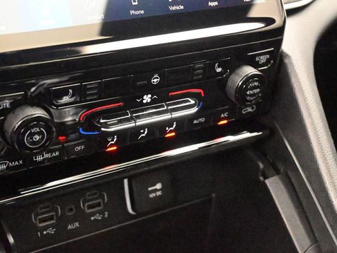 New 2025 Jeep Grand Cherokee Limited w/ Trailer Tow Package image 26