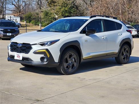 Certified 2025 Subaru Crosstrek 2.5i Sport w/ Crosstrek Mirror Package image 3