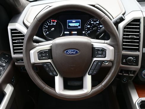 Used 2020 Ford F250 King Ranch w/ King Ranch Ultimate Package AWD/4WD image 15