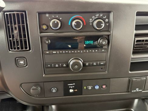 Used 2022 Chevrolet Express 3500 LS image 30