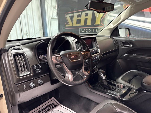 Used 2022 GMC Canyon AT4 w/ Trailering Package AWD/4WD image 6