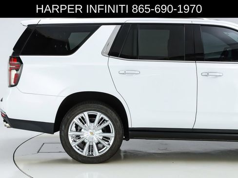Used 2022 Chevrolet Tahoe High Country AWD/4WD image 12