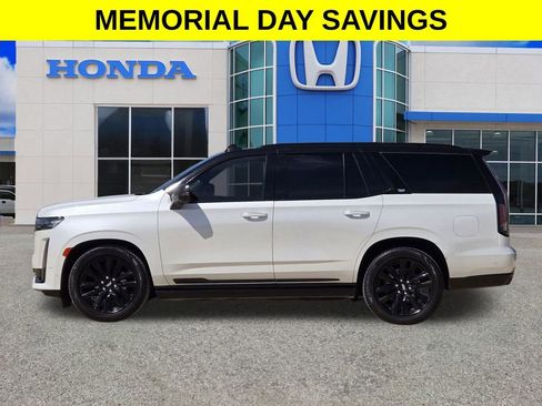 Used 2023 Cadillac Escalade Sport Platinum AWD/4WD image 6