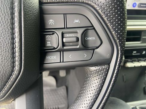 Used 2024 Toyota Tacoma SR AWD/4WD image 32