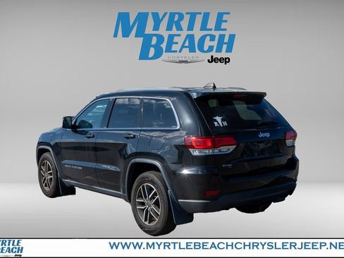 Used 2020 Jeep Grand Cherokee Laredo w/ Laredo X Package image 4