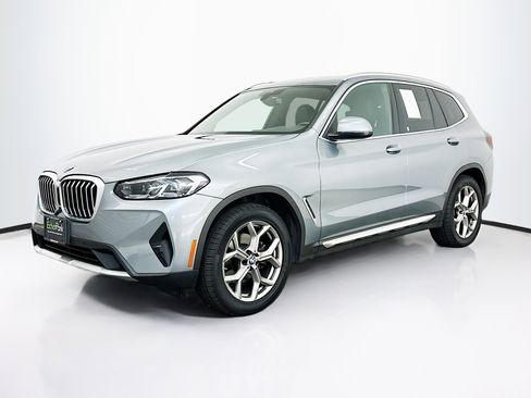 Used 2024 BMW X3 xDrive30i image 3