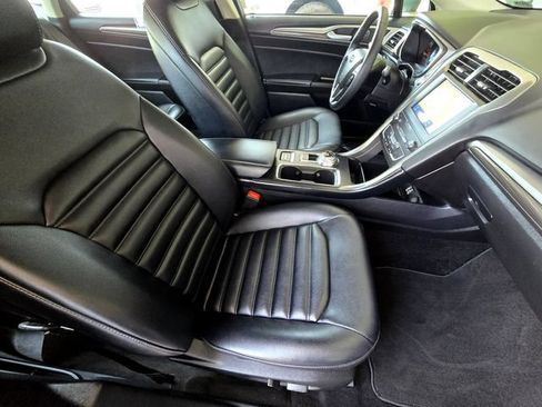Used 2020 Ford Fusion SEL FWD image 20