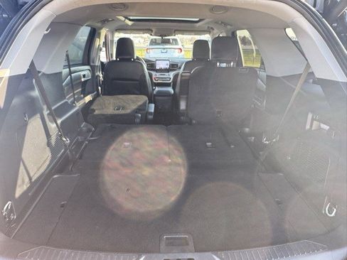 Used 2023 Ford Explorer XLT w/ Equipment Group 202A image 31