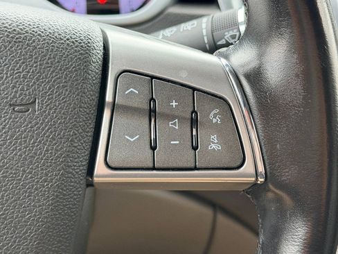 Used 2011 Cadillac SRX 2WD image 28