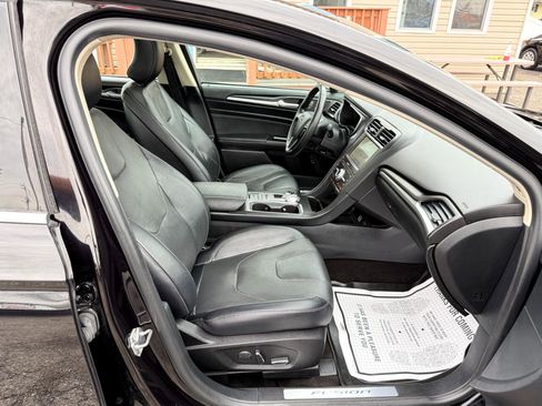 Used 2019 Ford Fusion Energi Titanium image 39