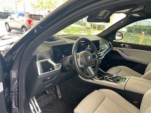 Used 2023 BMW X7 xDrive40i w/ Executive Package AWD/4WD image 6