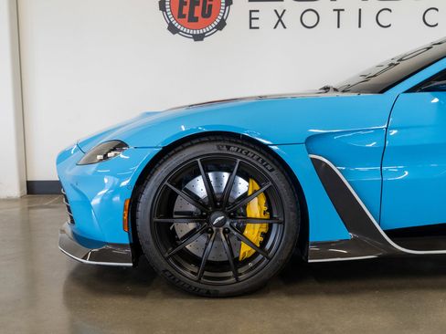 Used 2023 Aston Martin V12 Vantage RWD image 14