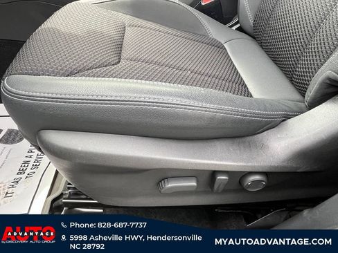 Used 2019 Subaru Forester Premium AWD/4WD image 26