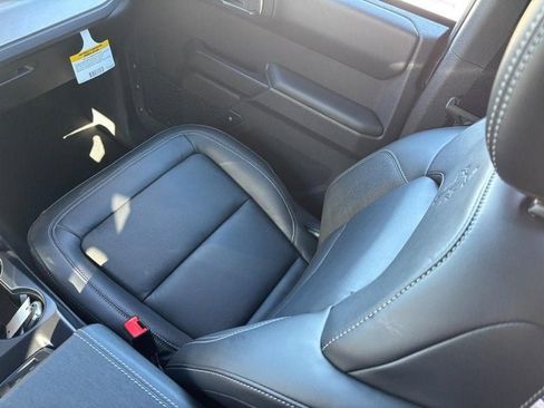 New 2025 Ford Bronco Outer Banks w/ Sasquatch Package image 10