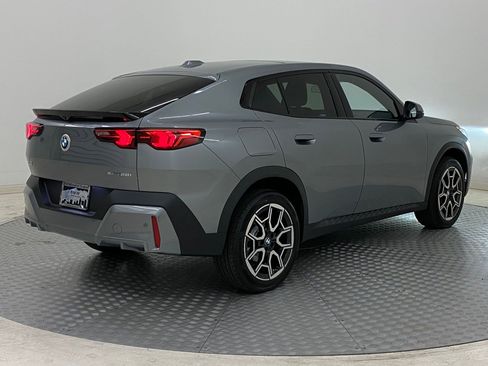 New 2026 BMW X2 xDrive28i w/ Technology Package image 8