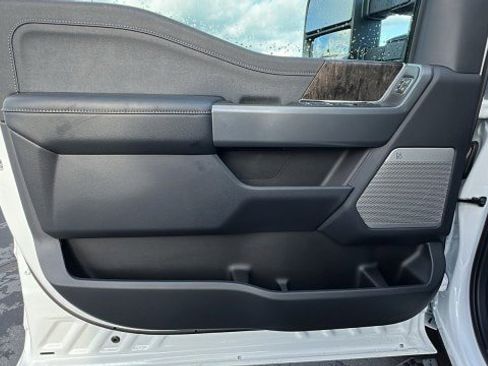 New 2024 Ford F250 Lariat w/ Lariat Ultimate Package image 41