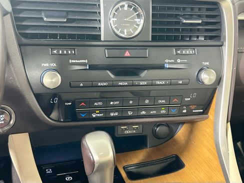 Used 2020 Lexus RX 350 AWD w/ Premium Package image 16