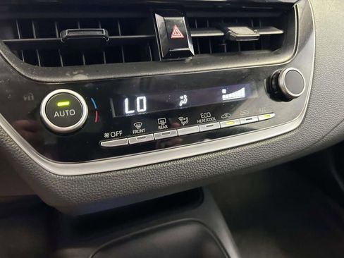 Used 2024 Toyota Corolla LE FWD image 24